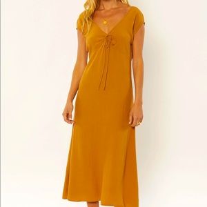 NWT Amuse Society midi dress style is - Here for it